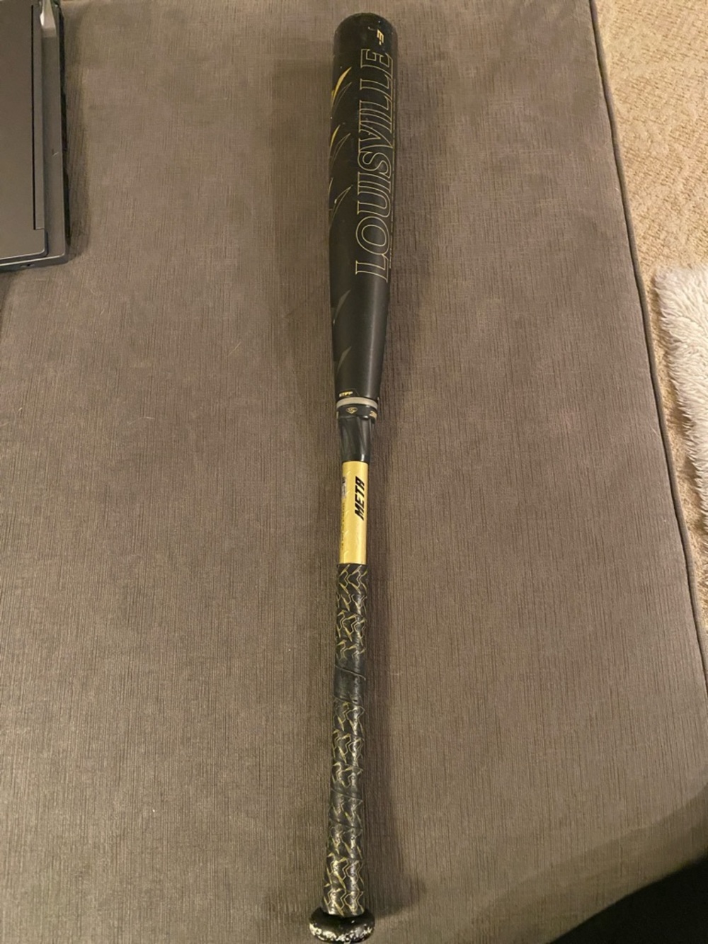 LOUISVILLE Slugger Black and Gold Baseball Bat 32inch -3 29oz